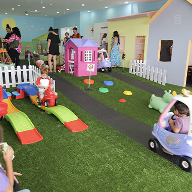 Ban hunga indoor playground buki di pret aruba