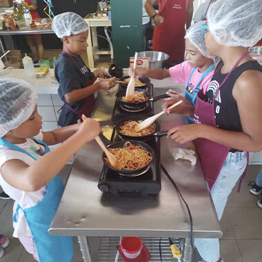 learning cooking skills gourmet cooking club aruba buki di pret